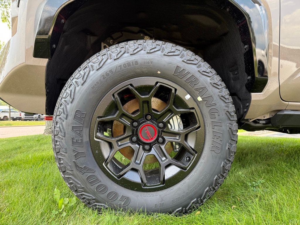 Thumbnail: 2025 Toyota Tacoma - 9