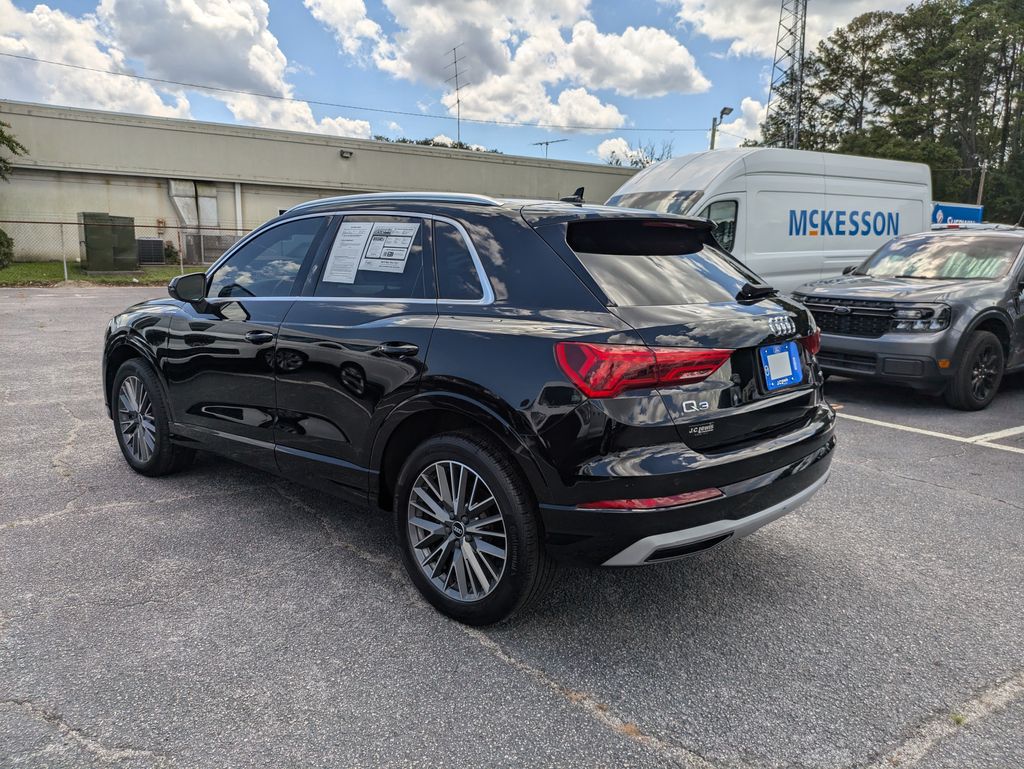 2022 Audi Q3 Premium 40 TFSI quattro Tiptronic
