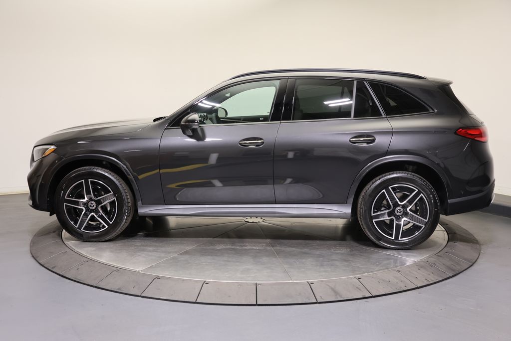 Thumbnail: 2027 Mercedes-Benz GLC - 4