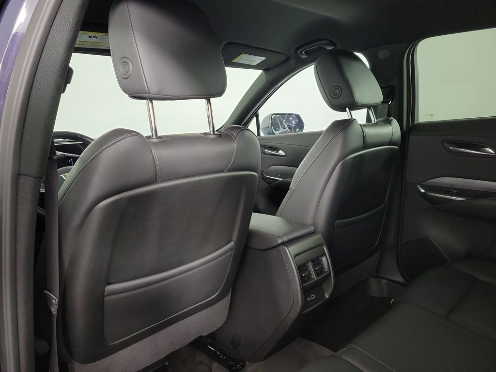 2025 Cadillac XT4 Premium Luxury - 11