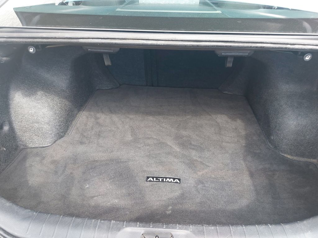 Used 2025 Nissan Altima Sedan