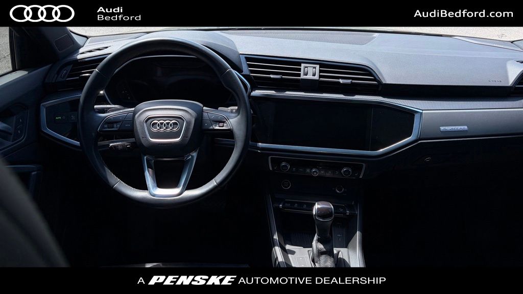 Thumbnail: 2023 Audi Q3 - 2