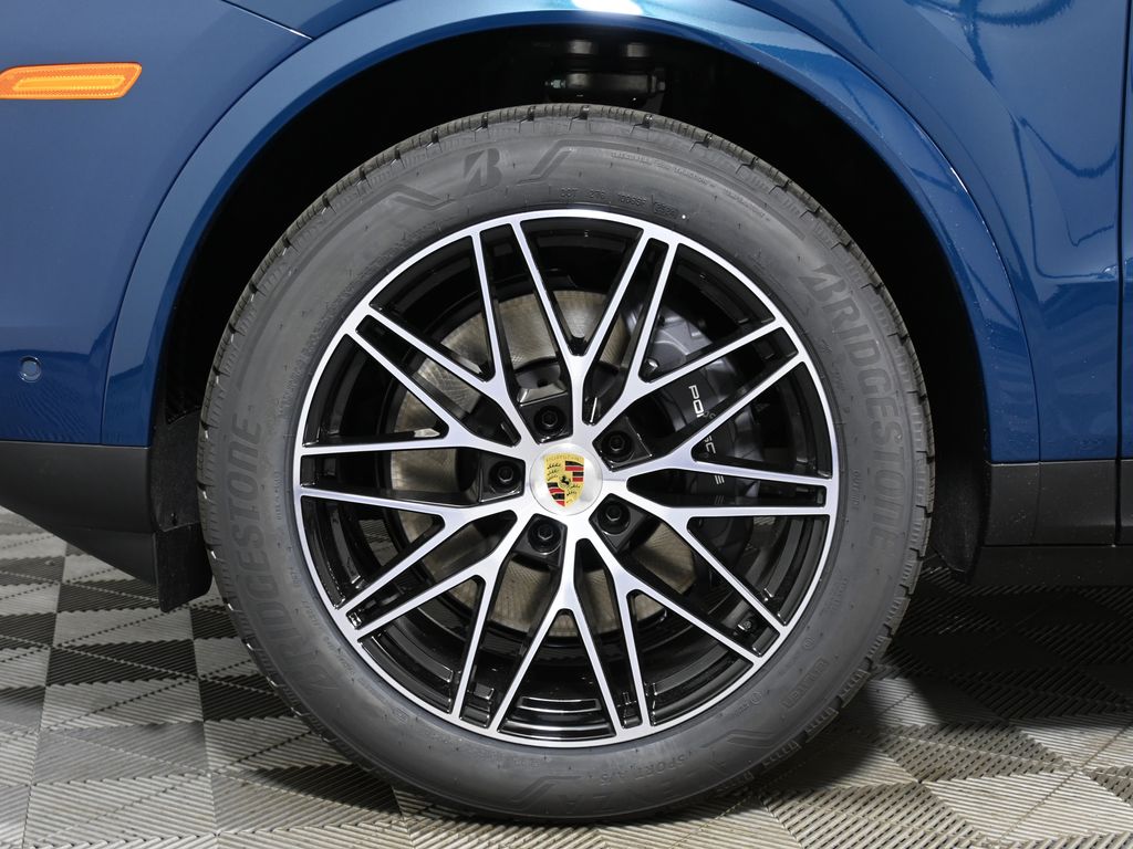 2024 Porsche   13