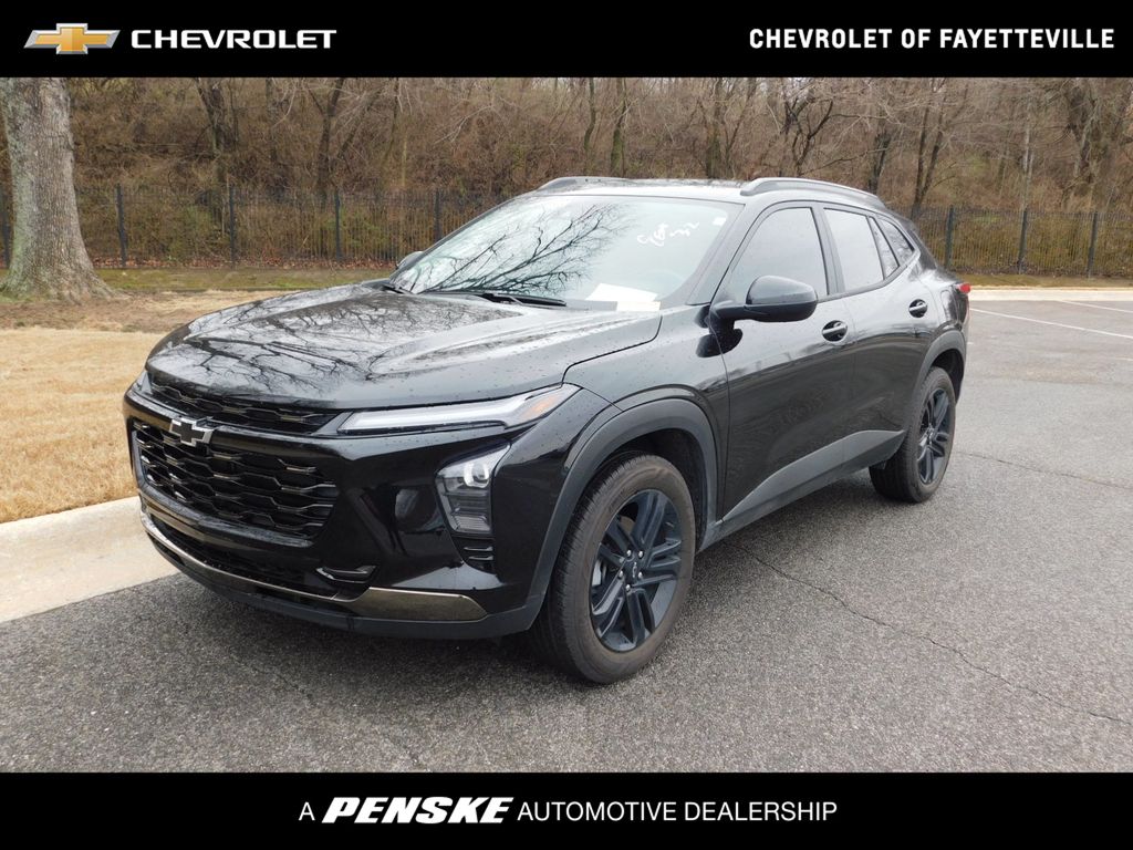 Thumbnail: 2025 Chevrolet Trax - 1