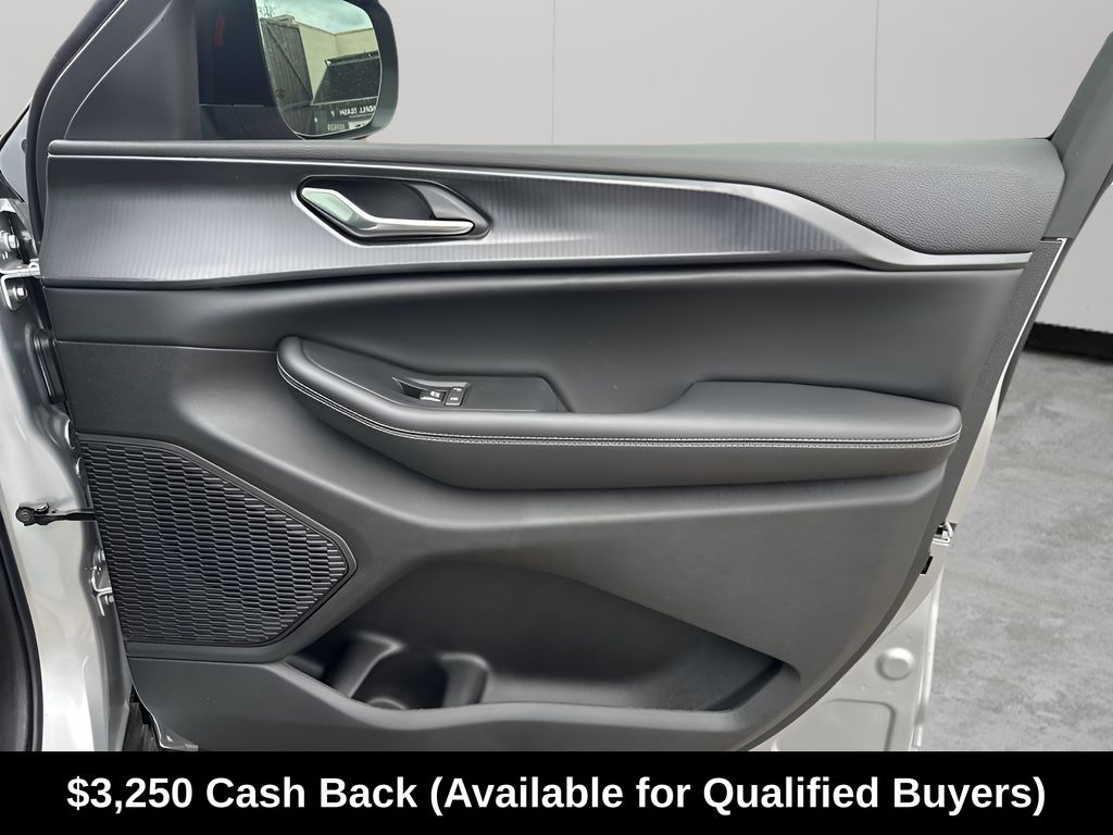 New Car 2025 Jeep Grand Cherokee  Laredo X For Sale Under $40,000 In Austin, Texas