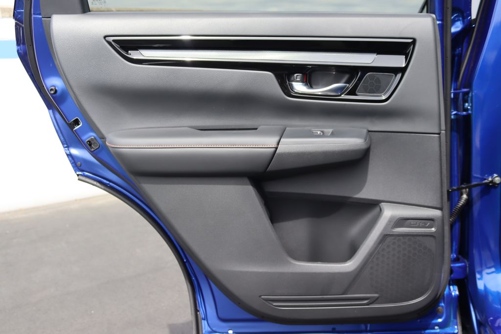 2025 Honda CR-V Sport Touring 11