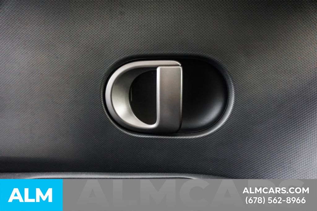 Used 2025 Gray Hyundai SEL image 51