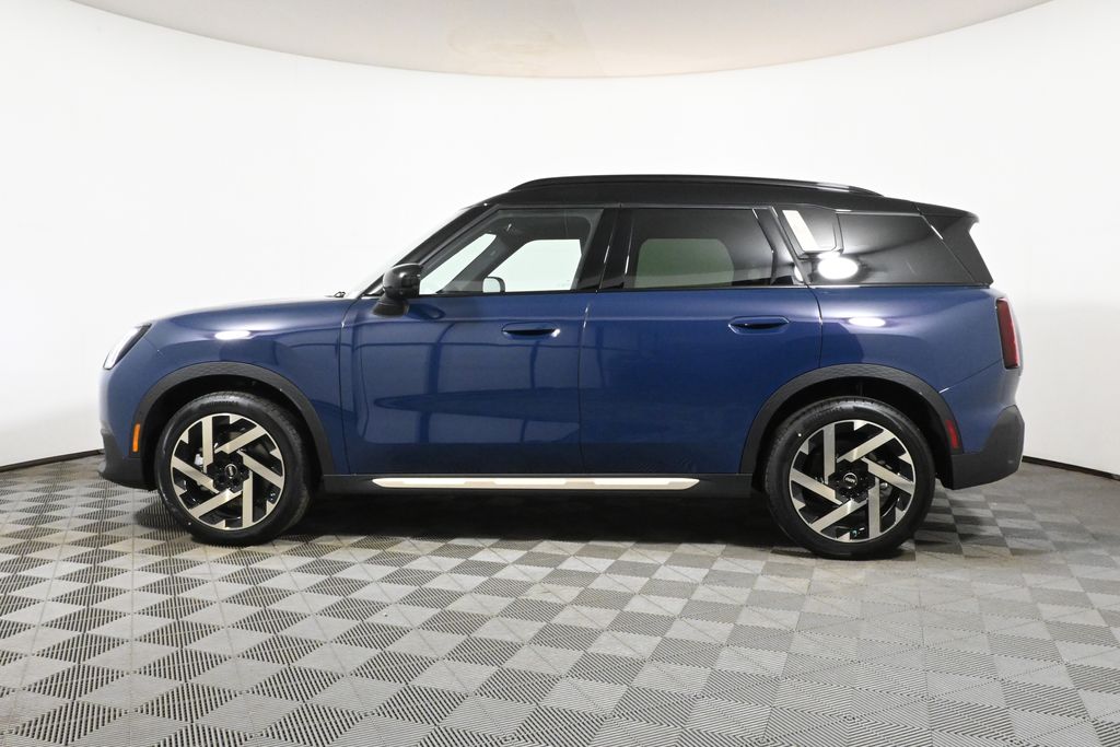 2025 MINI Cooper Countryman Base 2