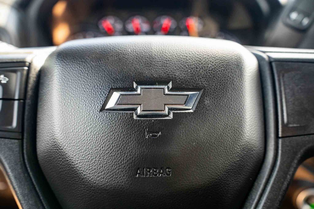 Used Car 2024 Chevrolet Silverado 1500  Custom For Sale Under $40,000 In Austin, Texas