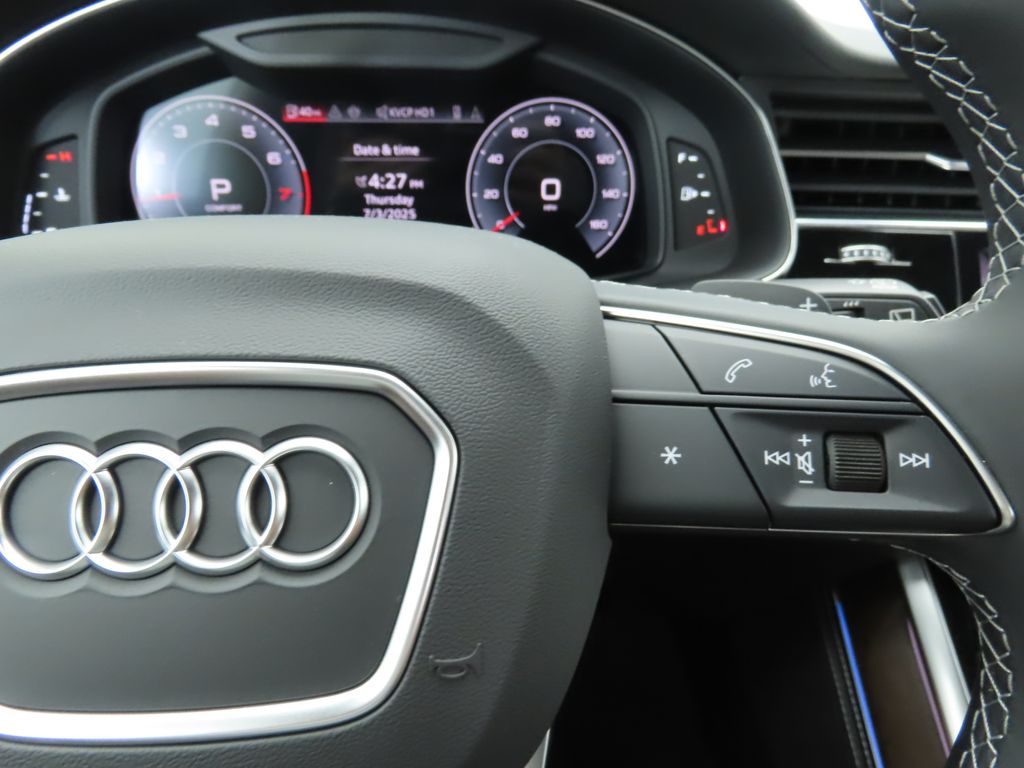 Thumbnail: 2025 Audi Q7 - 12