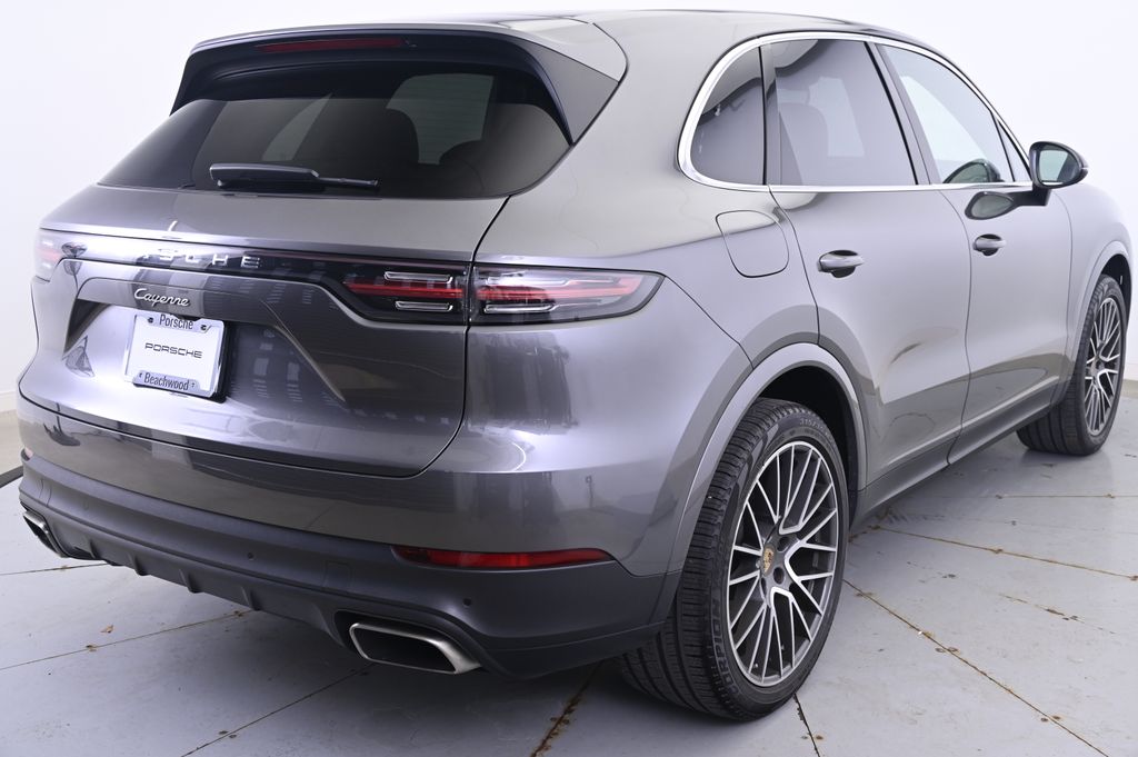 Thumbnail: 2020 Porsche Cayenne - 7