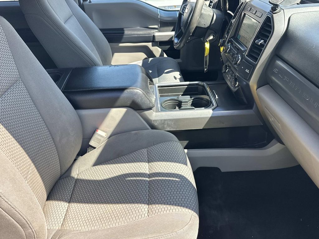 Thumbnail: 2019 Ford Econoline - 20