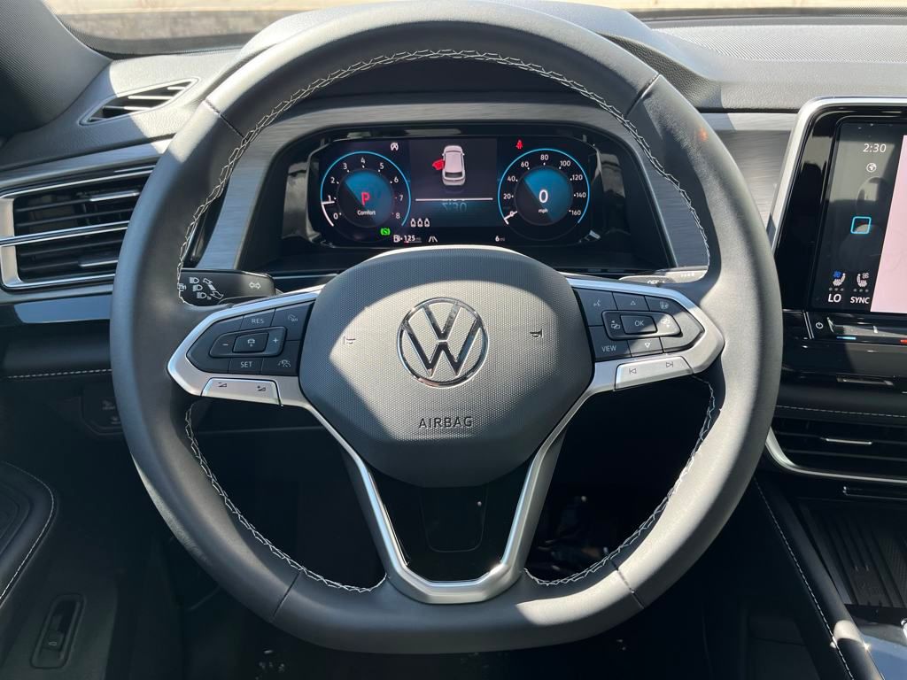 2025 Volkswagen Atlas Cross Sport 2.0T SE w/Technology photo