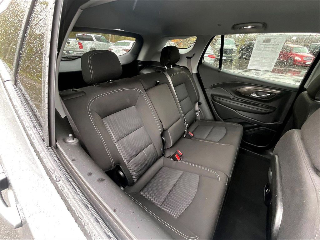 2024 GMC Terrain — photo 19