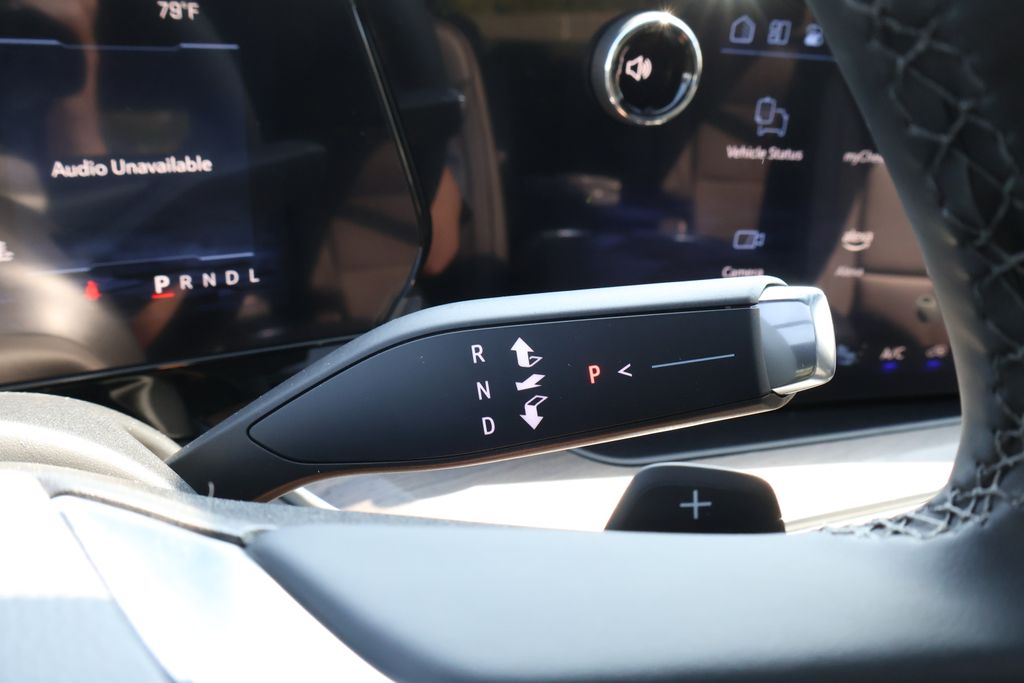 Thumbnail: 2025 Chevrolet Suburban - 26