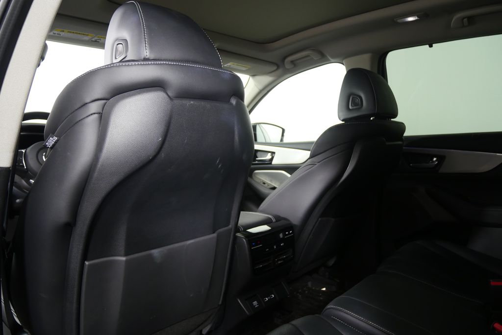 Thumbnail: 2023 Acura MDX - 18