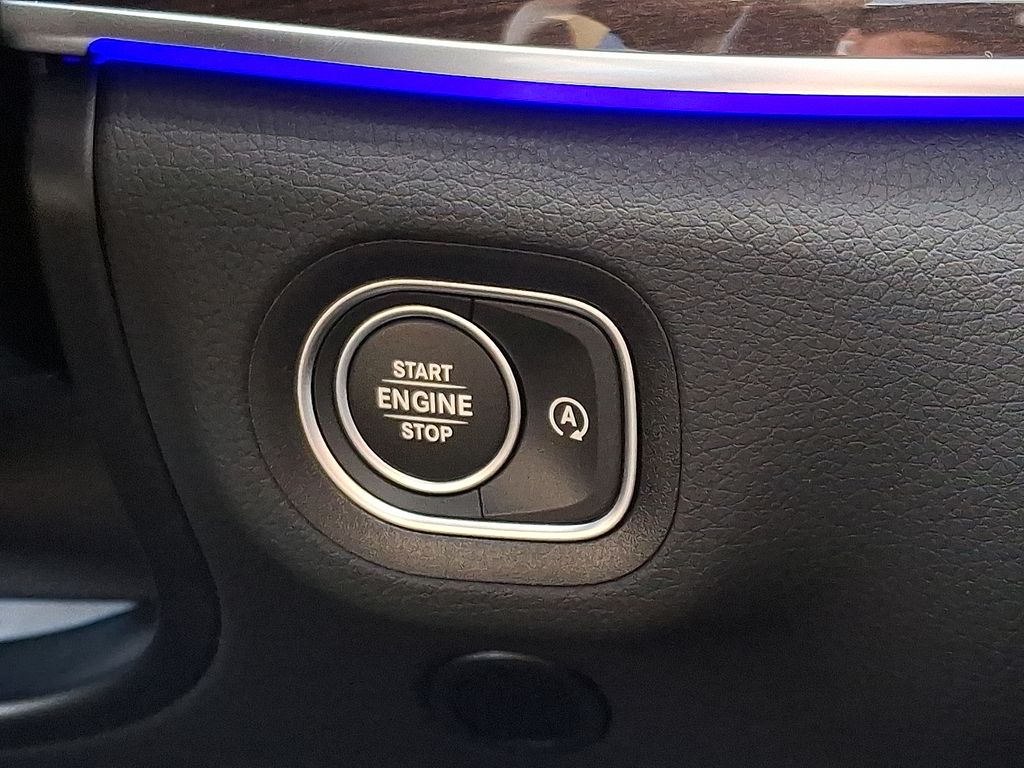 Thumbnail: 2026 Mercedes-Benz GLE - 14