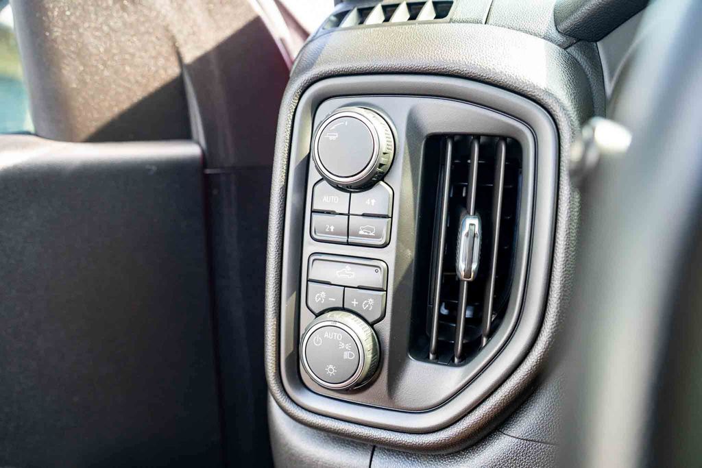 Used Car 2024 Chevrolet Silverado 1500  Custom For Sale Under $40,000 In Austin, Texas