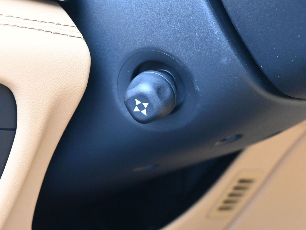 New 2025 Bright White Clearcoat Jeep Summit image 17