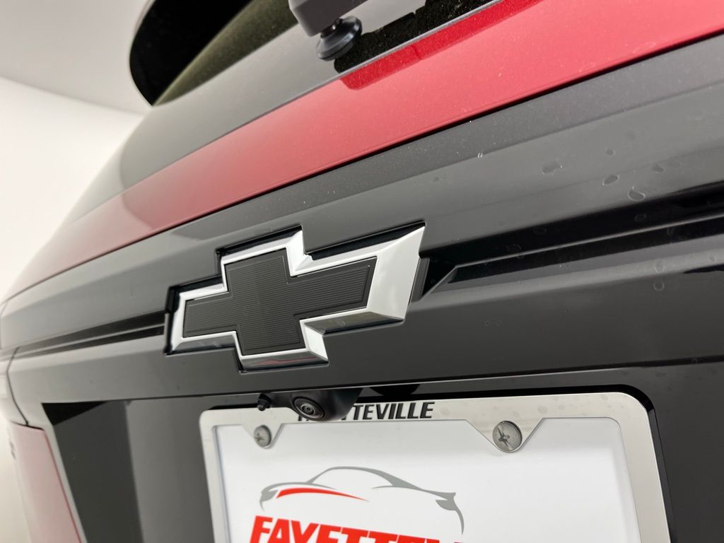 2025 Chevrolet Traverse RS 21