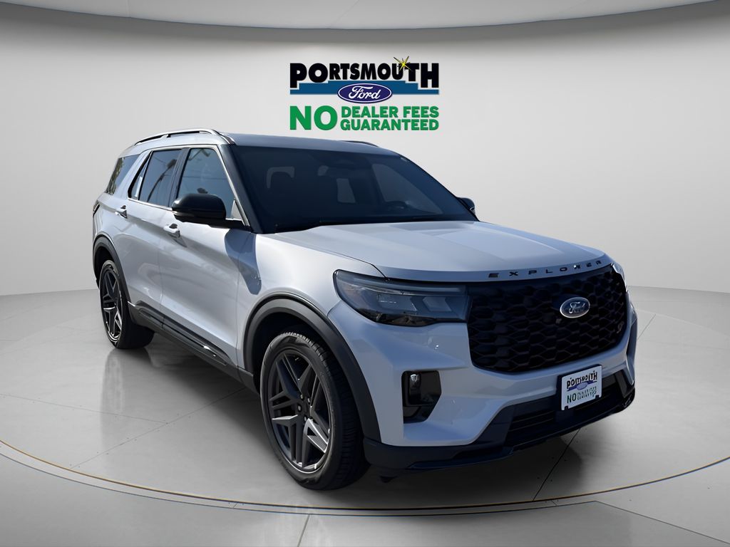Space White Metallic 2026 Ford Explorer ST AWD SUV / Crossover All-Wheel Drive Automatic