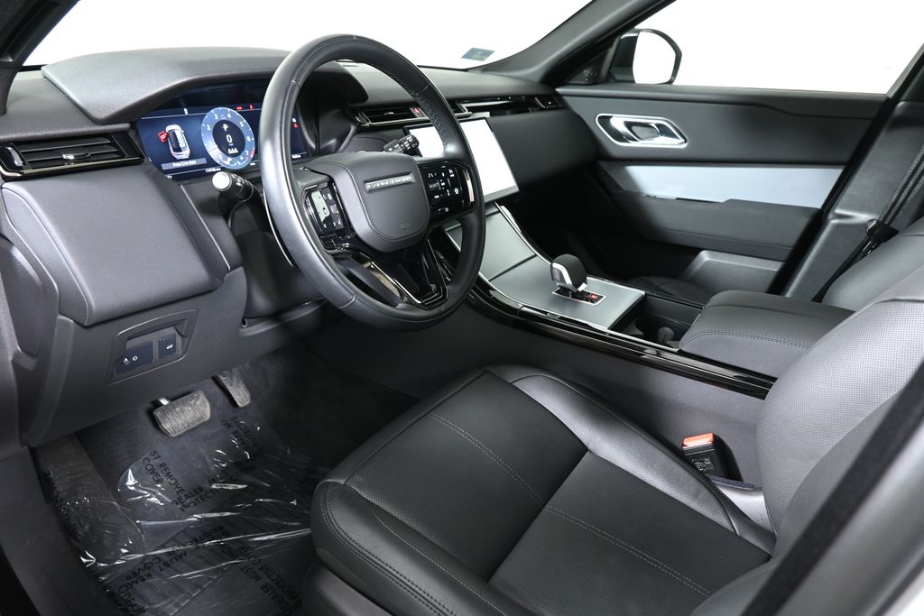 Thumbnail: 2025 Land Rover Range Rover Velar - 14