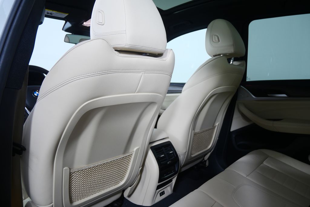 Thumbnail: 2021 BMW X3 - 15