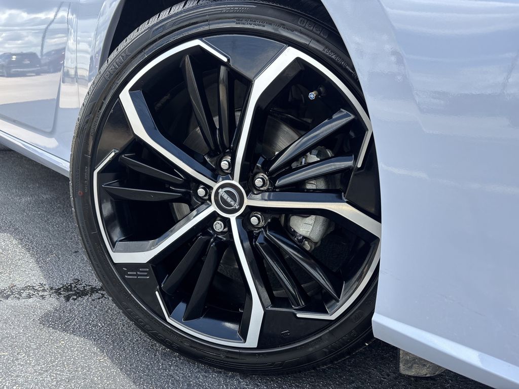 Used 2024 Nissan Altima Sedan
