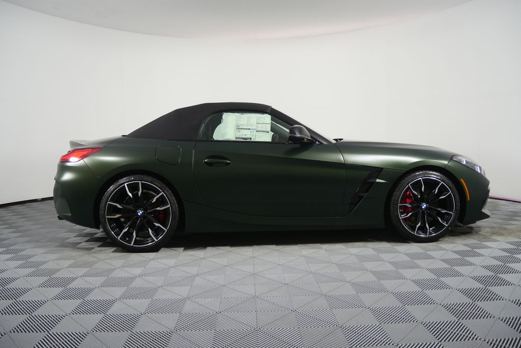 Thumbnail: 2026 BMW Z4 - 3