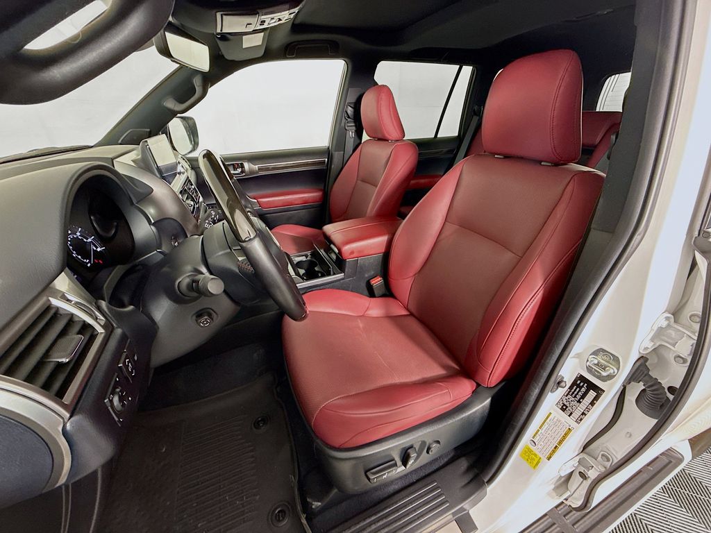 Thumbnail: 2023 Lexus GX - 22