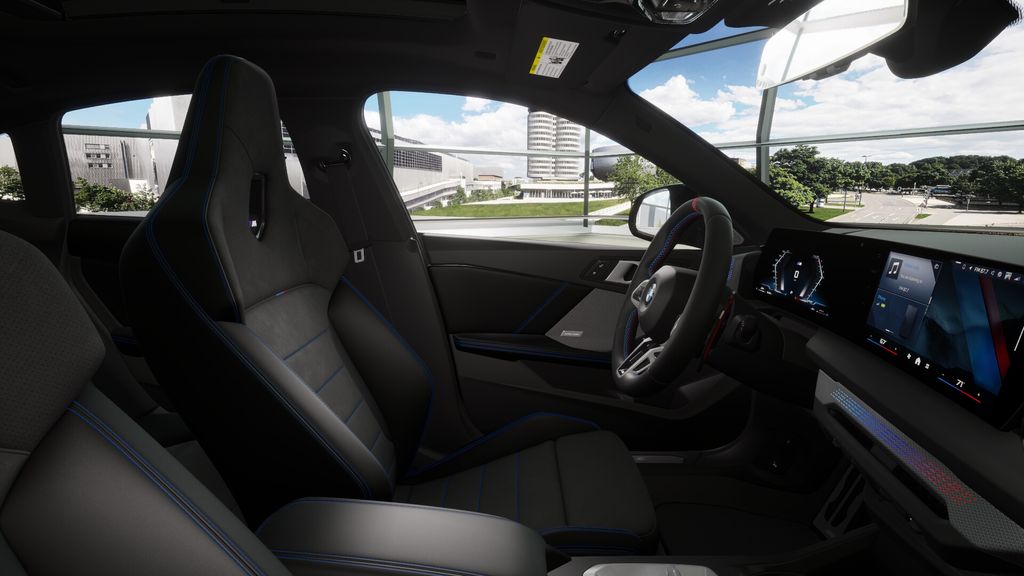 2025 BMW 2 Series M235i xDrive 32