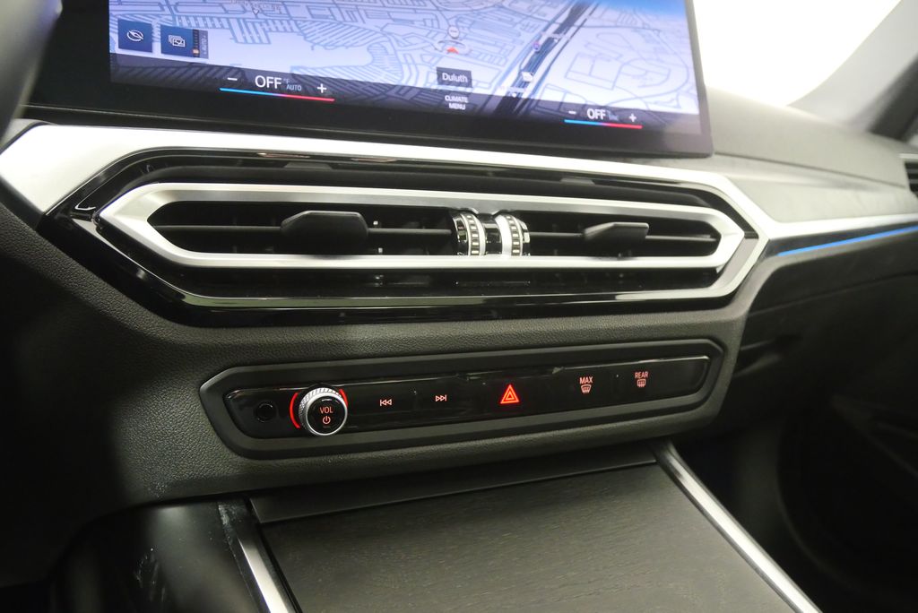 Thumbnail: 2024 BMW 3 Series - 25