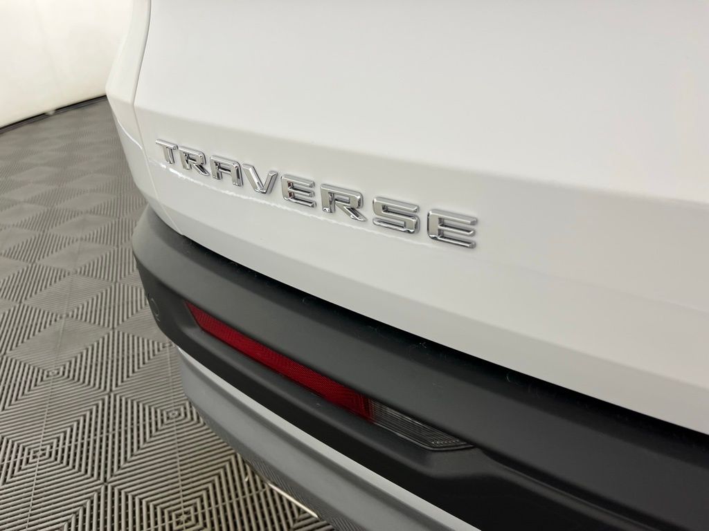 Thumbnail: 2026 Chevrolet Traverse - 21