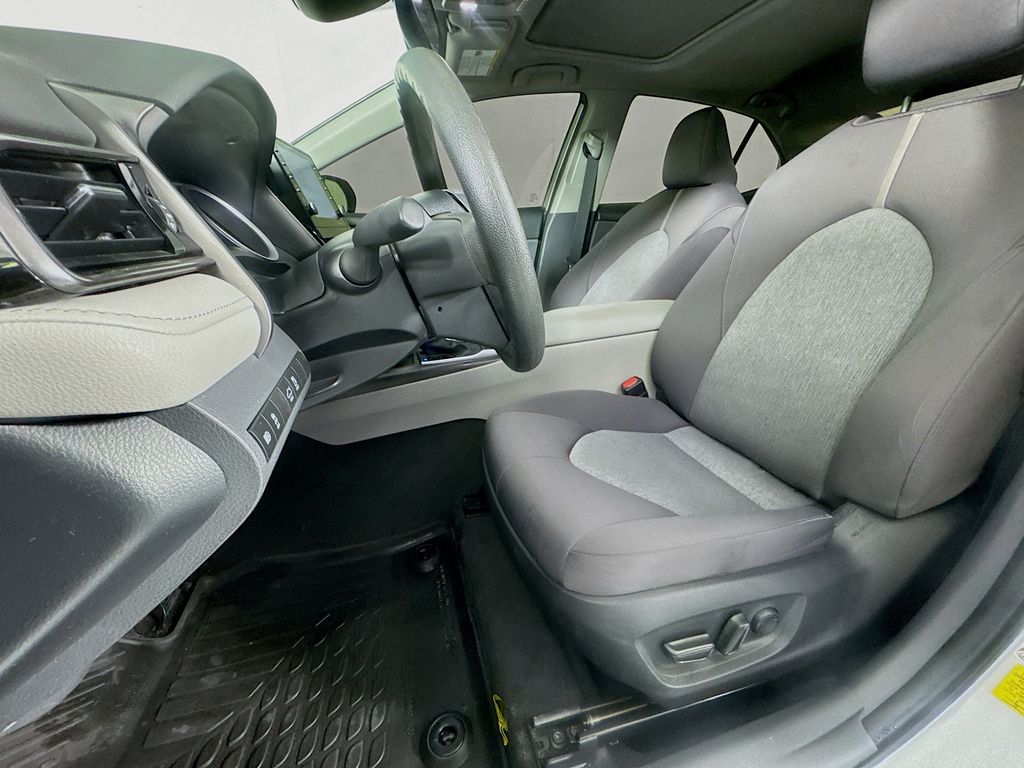 Used Car 2022 Toyota Camry Hybrid  Le For Sale Under $25,000 In Austin, Texas