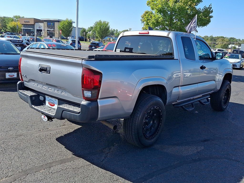 Thumbnail: 2021 Toyota Tacoma - 4