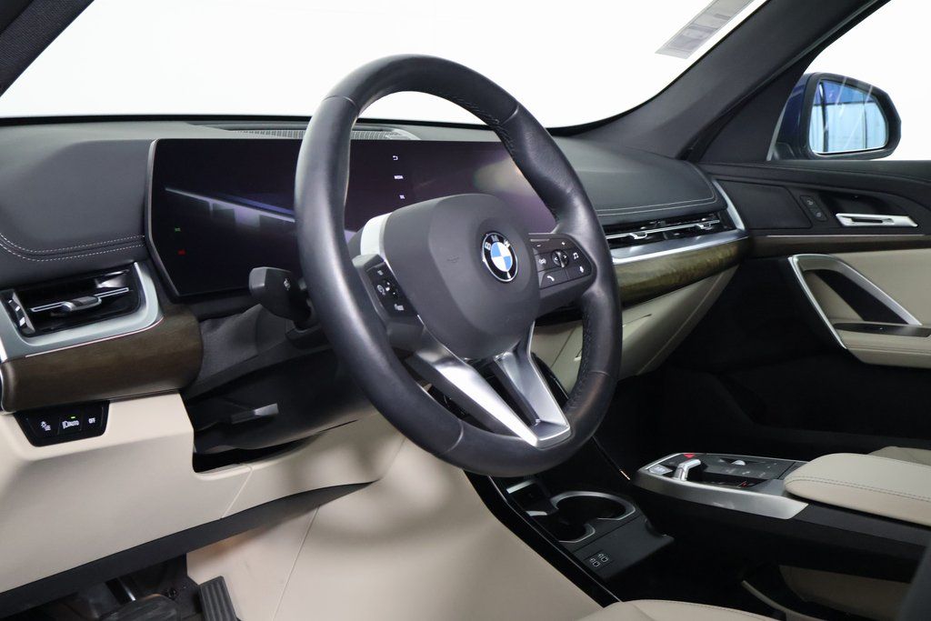 Thumbnail: 2025 BMW X1 - 7