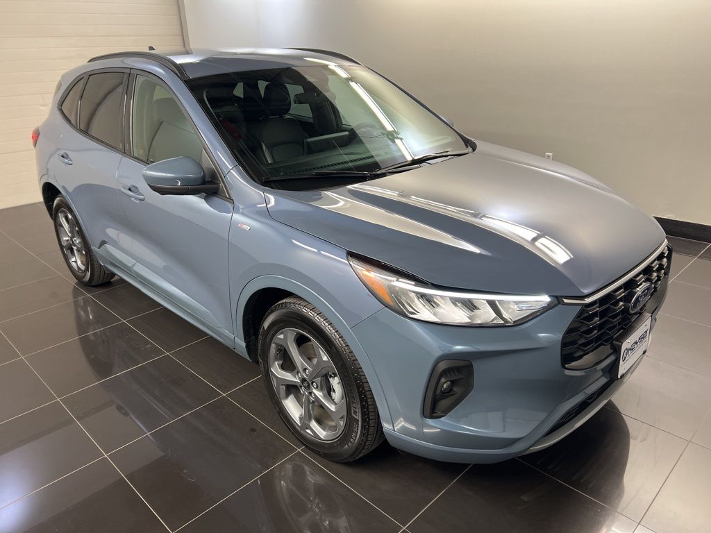 2023 Ford Escape Hybrid ST-Line Select