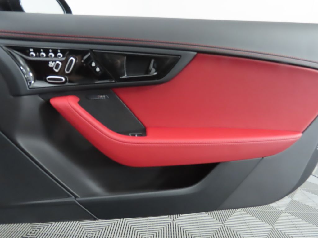 Thumbnail: 2022 Jaguar F-Type - 24