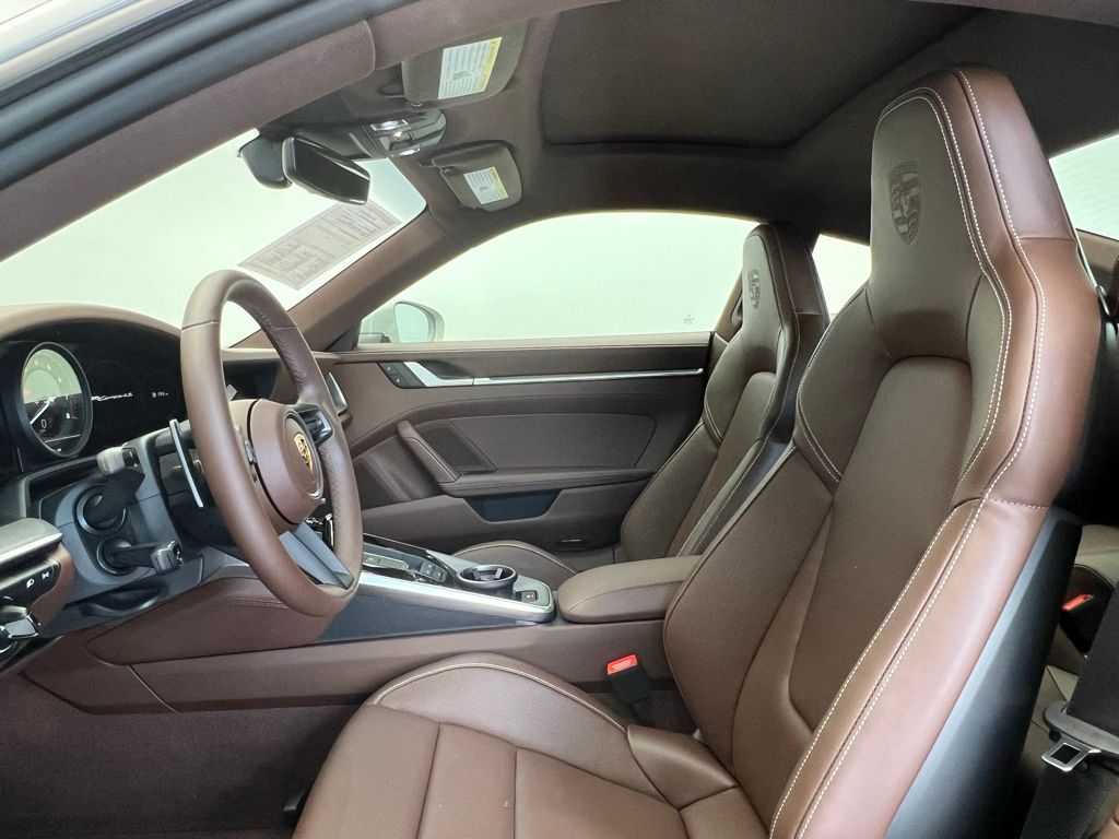 Thumbnail: 2024 Porsche 911 - 5