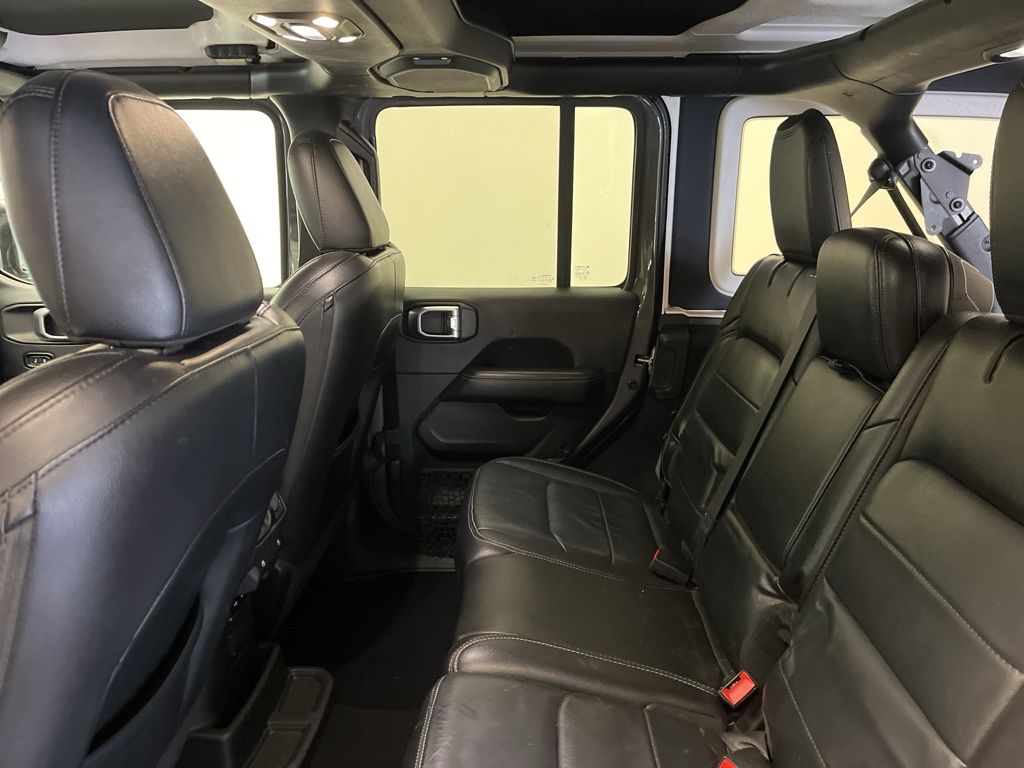 Thumbnail: 2019 Jeep Wrangler - 23