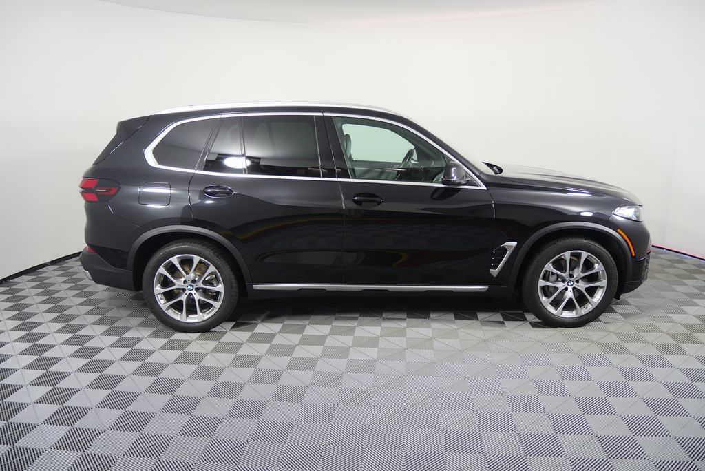 Thumbnail: 2025 BMW X5 - 2