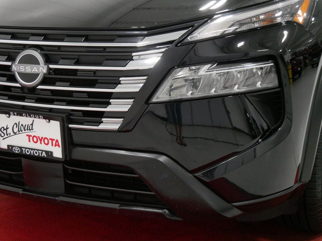 Used 2025 Nissan Rogue SUV