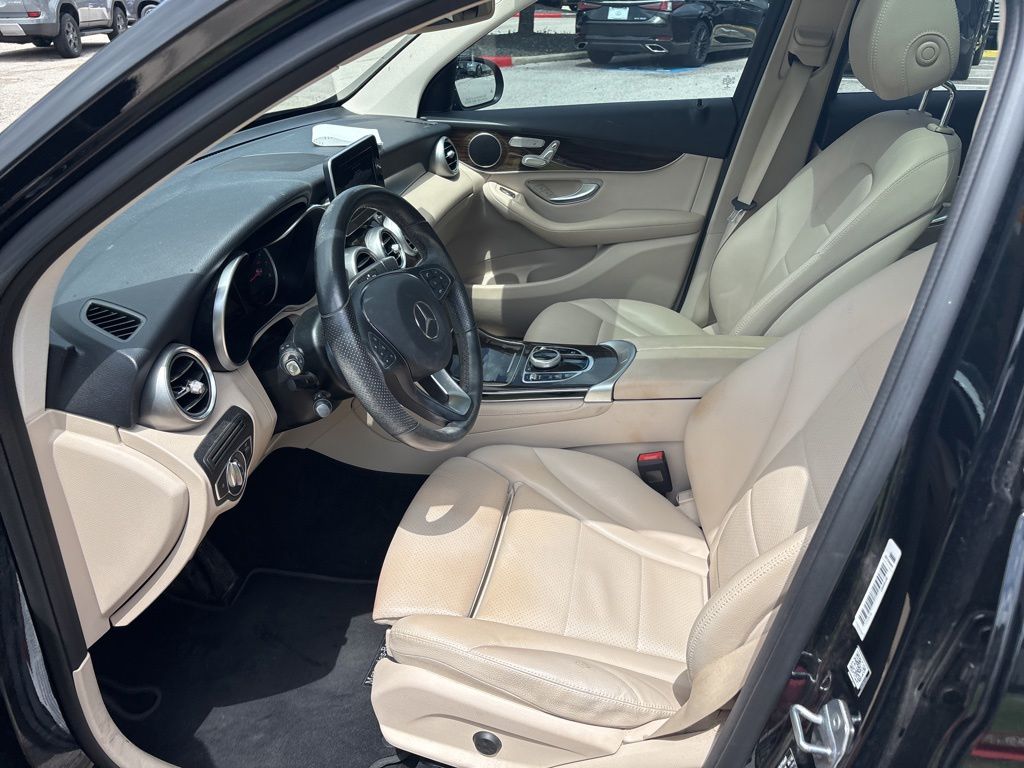 Thumbnail: 2019 Mercedes-Benz GLC - 18