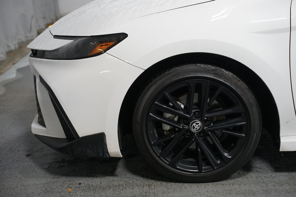 Thumbnail: 2025 Toyota Camry - 5