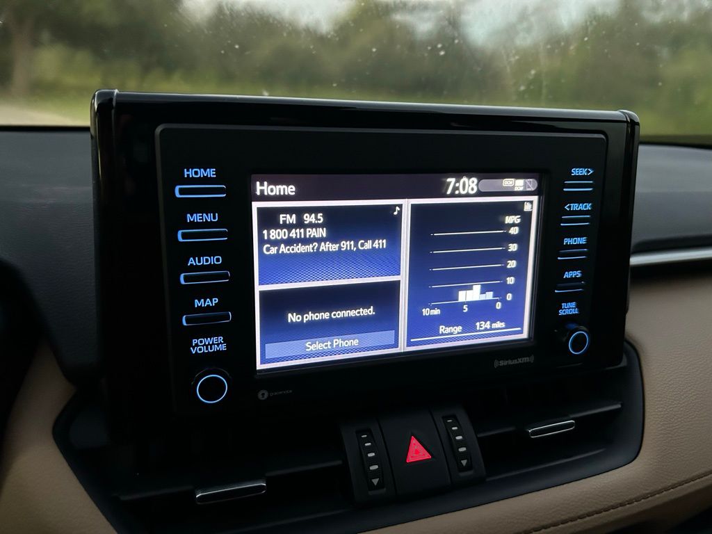 Thumbnail: 2020 Toyota RAV4 - 24