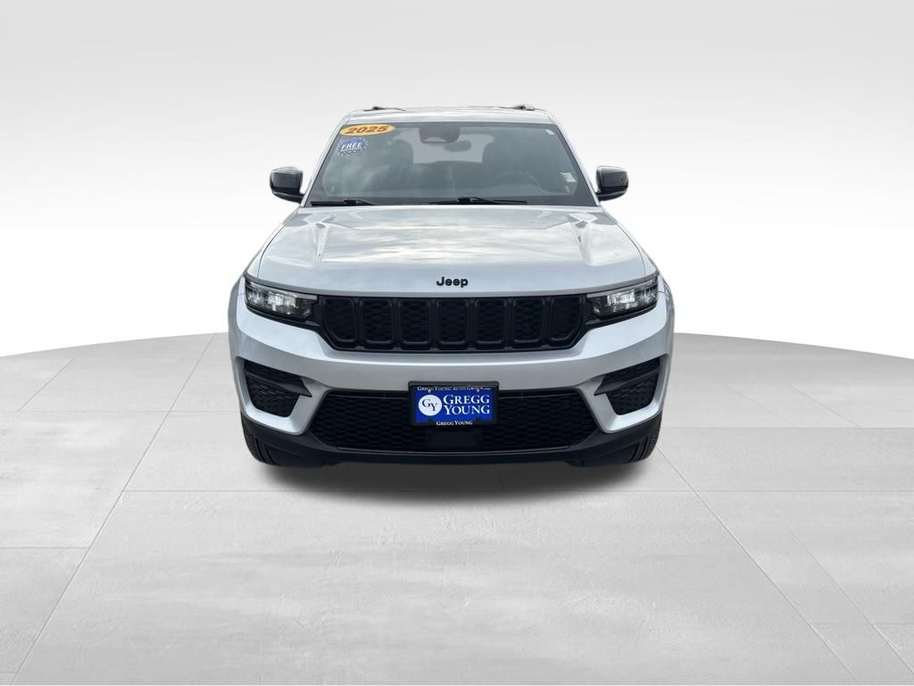 Used 2025 Jeep Grand Cherokee SUV