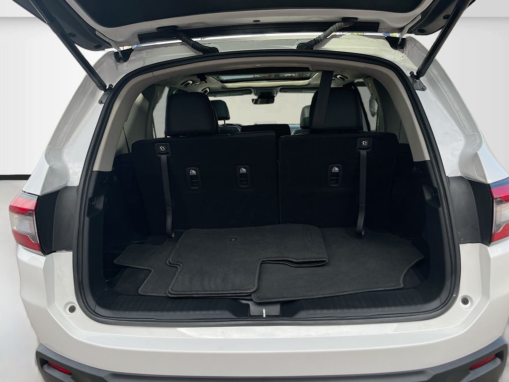 Used 2024 White Honda Touring image 28