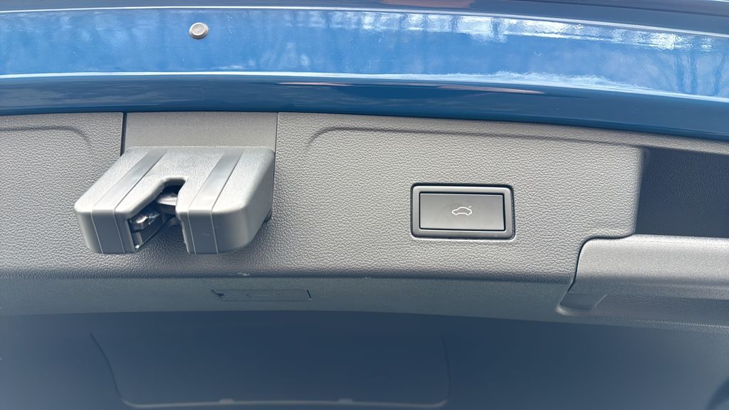 2025 Volkswagen Atlas Cross Sport