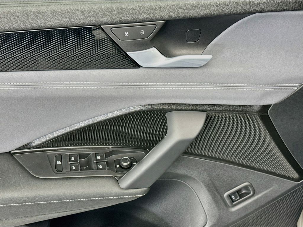 Thumbnail: 2026 Volkswagen Tiguan - 21