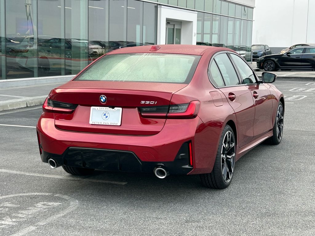 Thumbnail: 2026 BMW 3 Series - 5